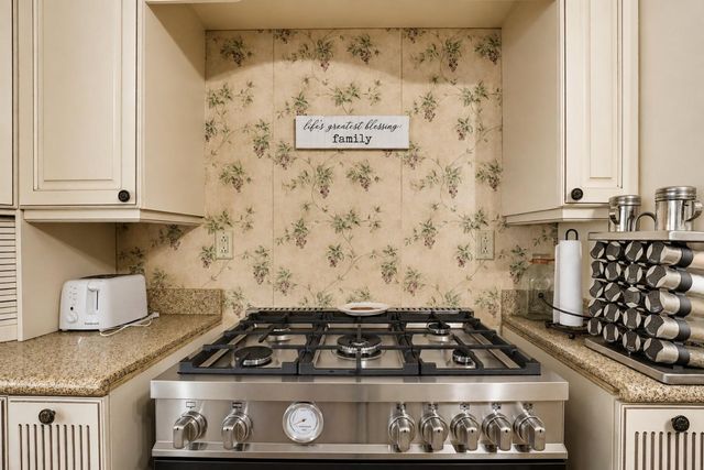 203 Pleasant St, Grass Valley, CA 95945