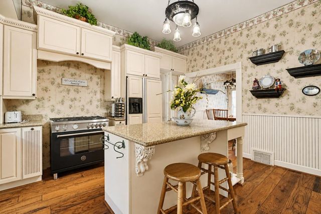 203 Pleasant St, Grass Valley, CA 95945