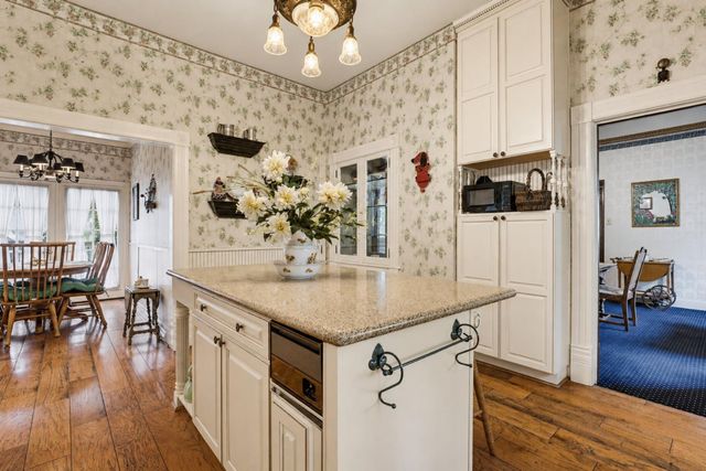 203 Pleasant St, Grass Valley, CA 95945