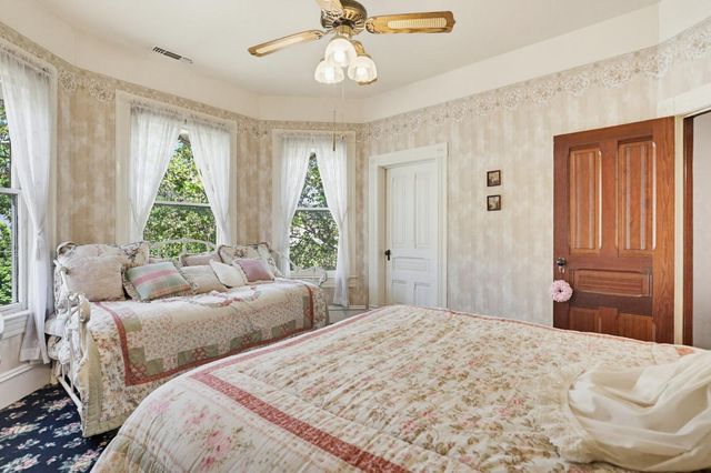 203 Pleasant St, Grass Valley, CA 95945