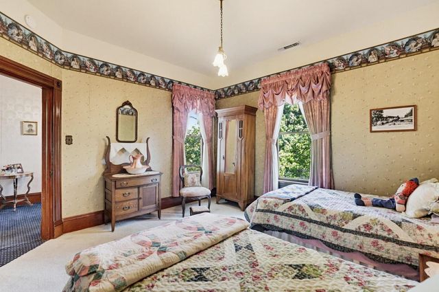 203 Pleasant St, Grass Valley, CA 95945