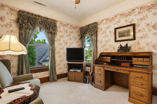 203 Pleasant St, Grass Valley, CA 95945