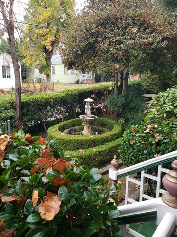 203 Pleasant St, Grass Valley, CA 95945