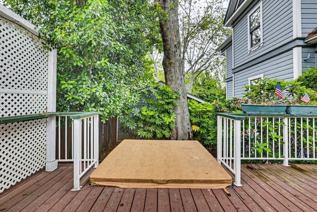 203 Pleasant St, Grass Valley, CA 95945