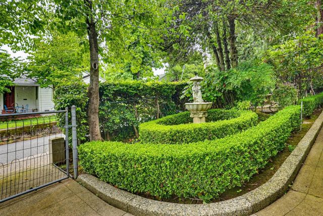 203 Pleasant St, Grass Valley, CA 95945