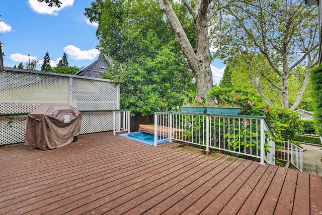 203 Pleasant St, Grass Valley, CA 95945