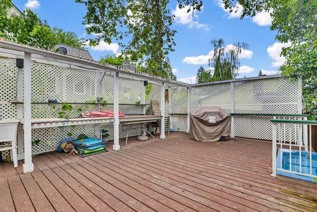 203 Pleasant St, Grass Valley, CA 95945
