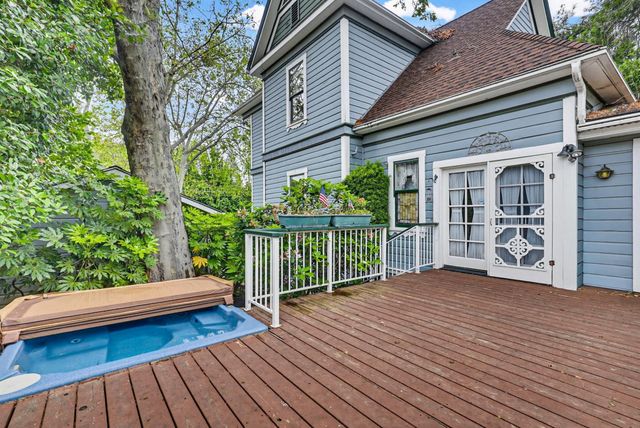203 Pleasant St, Grass Valley, CA 95945