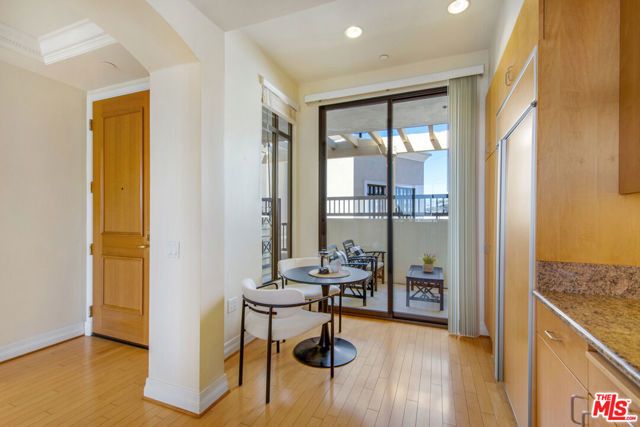 11847 Gorham Avenue 403, Los Angeles, CA 90049