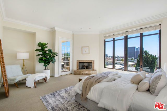 11847 Gorham Avenue 403, Los Angeles, CA 90049