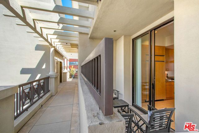 11847 Gorham Avenue 403, Los Angeles, CA 90049