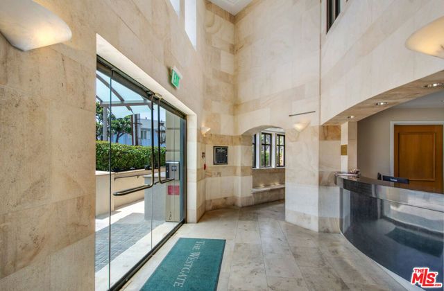 11847 Gorham Avenue 403, Los Angeles, CA 90049