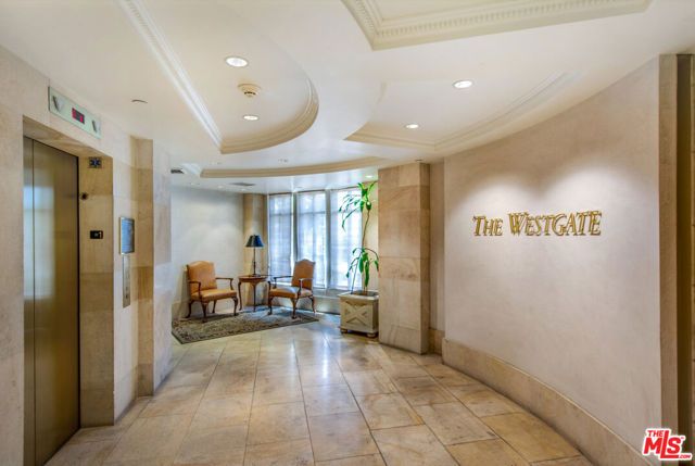 11847 Gorham Avenue 403, Los Angeles, CA 90049