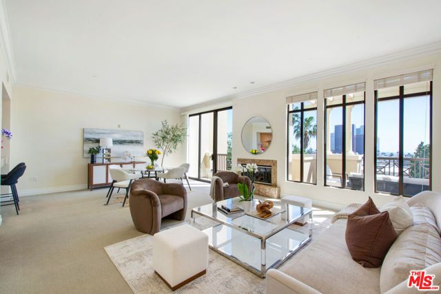 11847 Gorham Avenue 403, Los Angeles, CA 90049