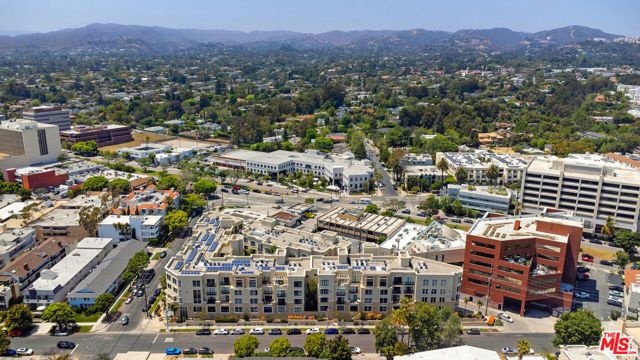 11847 Gorham Avenue 403, Los Angeles, CA 90049