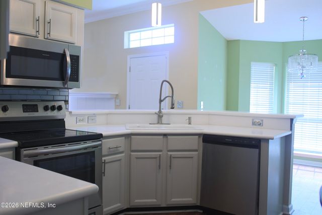 11820 POYDRAS Lane, Jacksonville, FL 32218