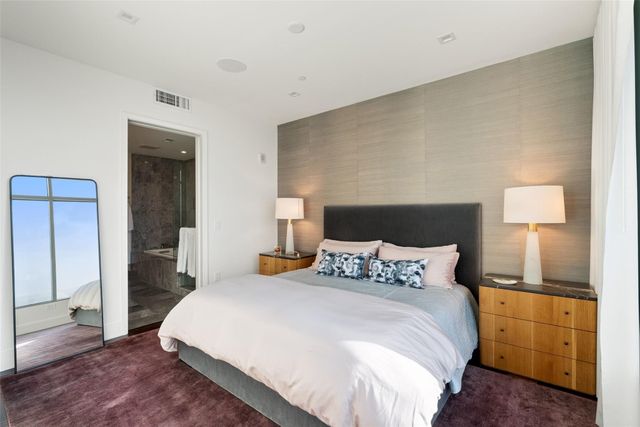 501 West Ave 3304, Austin, TX 78701