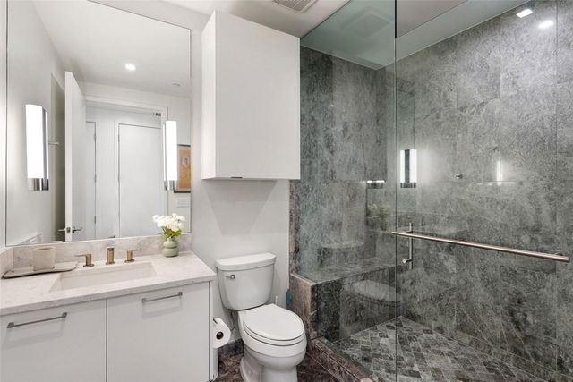 501 West Ave 3304, Austin, TX 78701