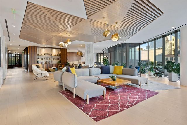 501 West Ave 3304, Austin, TX 78701