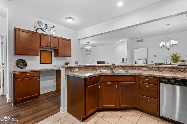 29981 Fox Run Circle, Warren, MI 48092