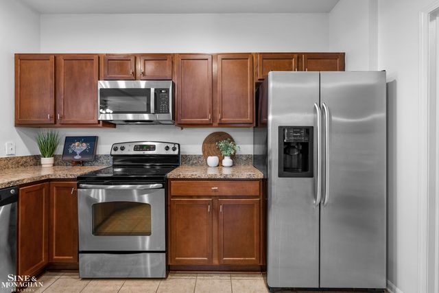 29981 Fox Run Circle, Warren, MI 48092