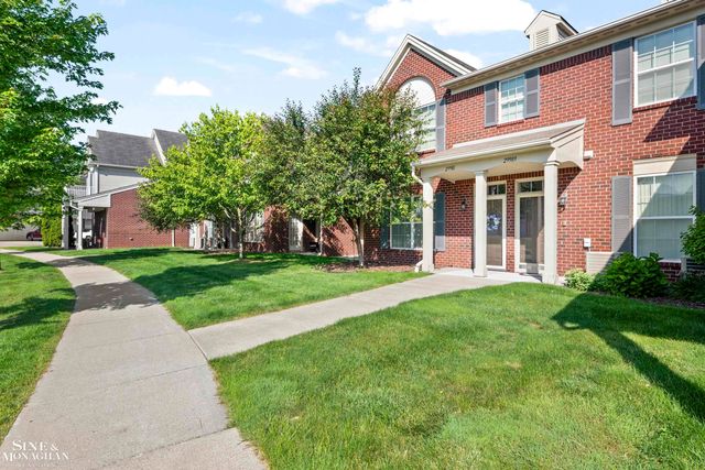29981 Fox Run Circle, Warren, MI 48092