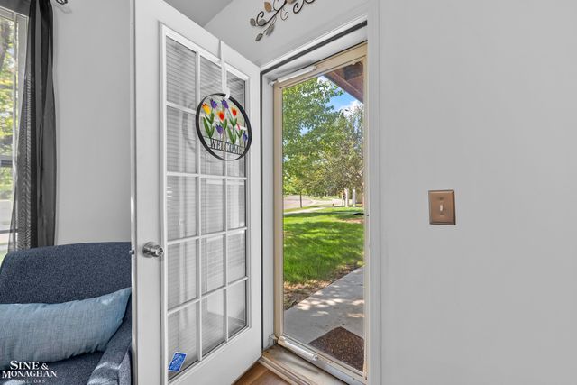 29981 Fox Run Circle, Warren, MI 48092