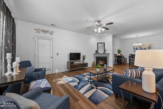 29981 Fox Run Circle, Warren, MI 48092