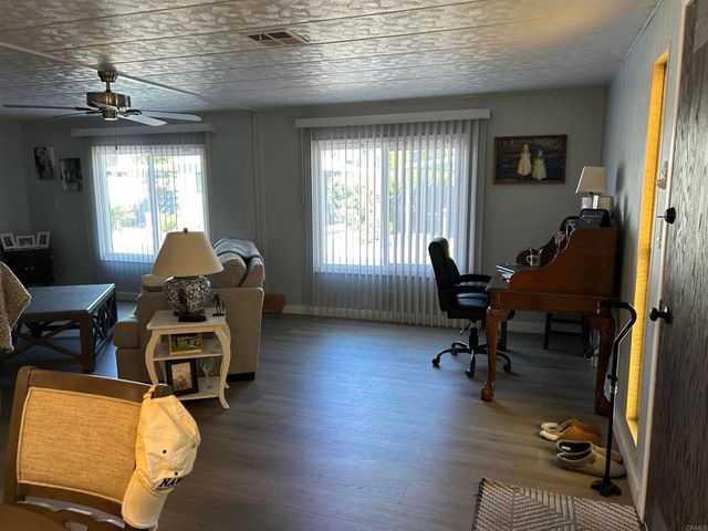 1506 Oak Drive 22, Vista, CA 92084