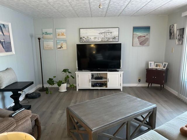 1506 Oak Drive 22, Vista, CA 92084