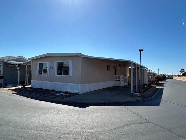 1506 Oak Drive 22, Vista, CA 92084