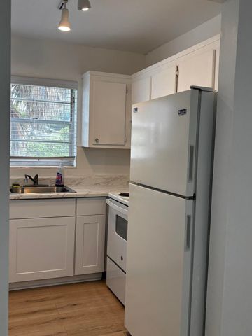 353 SHEFFIELD O, West Palm Beach, FL 33417