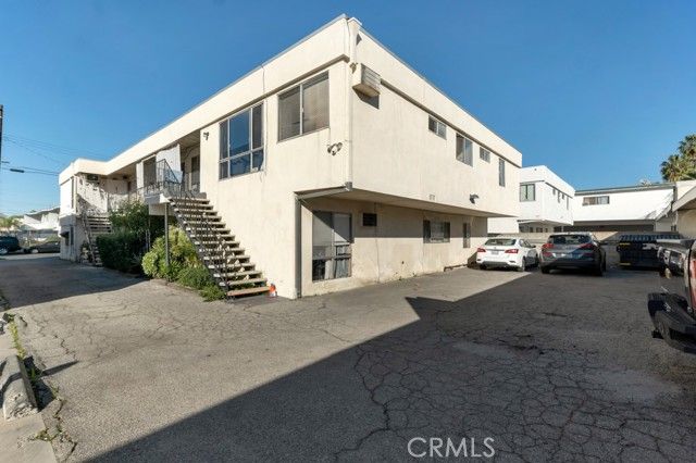 7454 Canby, Reseda (los Angeles), CA 91335