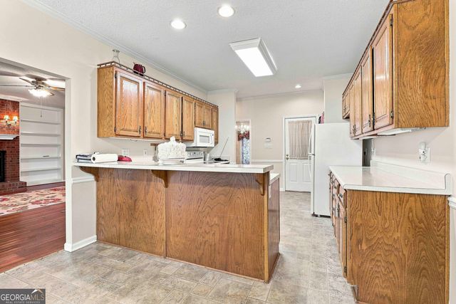 250 Brittany Chase, Fayetteville, GA 30214