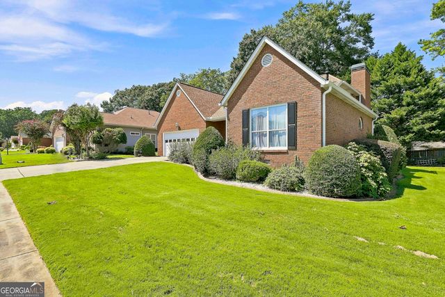 250 Brittany Chase, Fayetteville, GA 30214