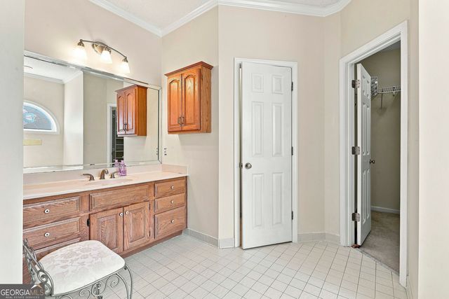 250 Brittany Chase, Fayetteville, GA 30214