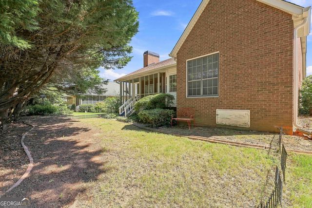 250 Brittany Chase, Fayetteville, GA 30214