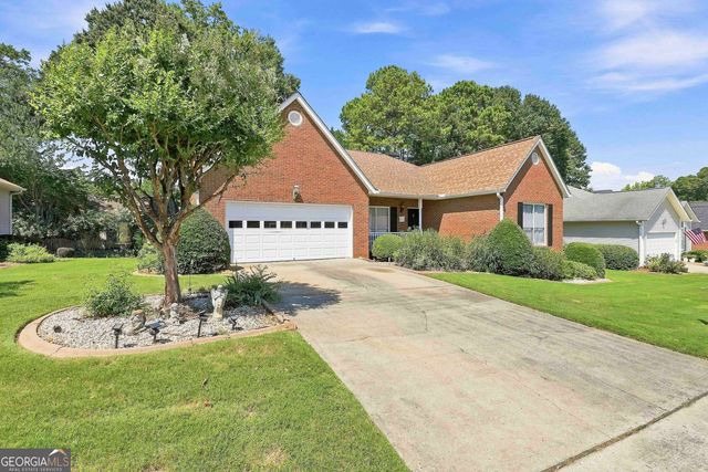 250 Brittany Chase, Fayetteville, GA 30214