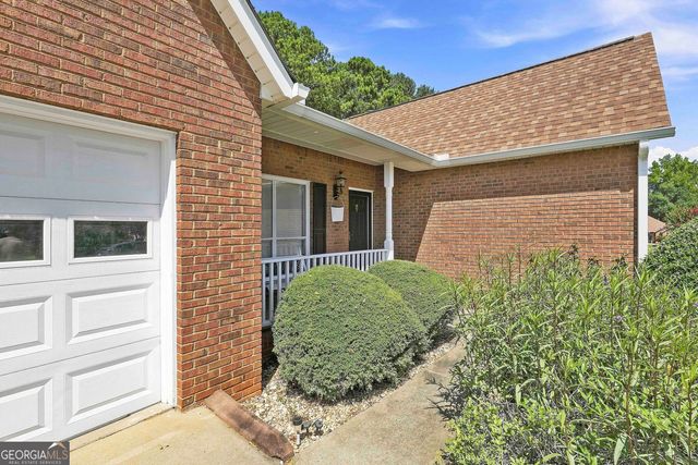 250 Brittany Chase, Fayetteville, GA 30214