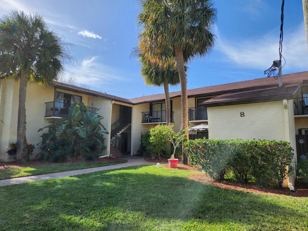 2050 Oleander Boulevard 8-109, Fort Pierce, FL 34950