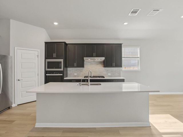 129 Pendleton DR, Kyle, TX 78640