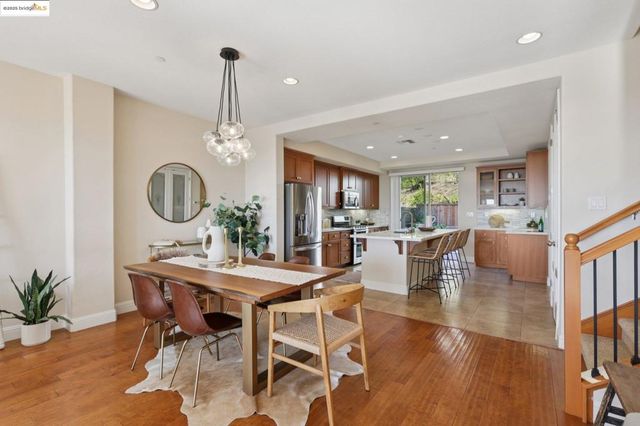 6472 Bayview Dr, Oakland, CA 94605