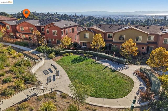 6472 Bayview Dr, Oakland, CA 94605