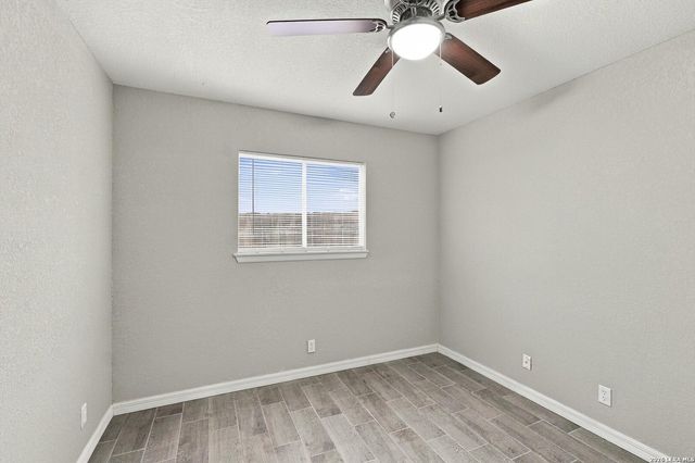 7123 Tealeaf St, Leon Valley, TX 78238