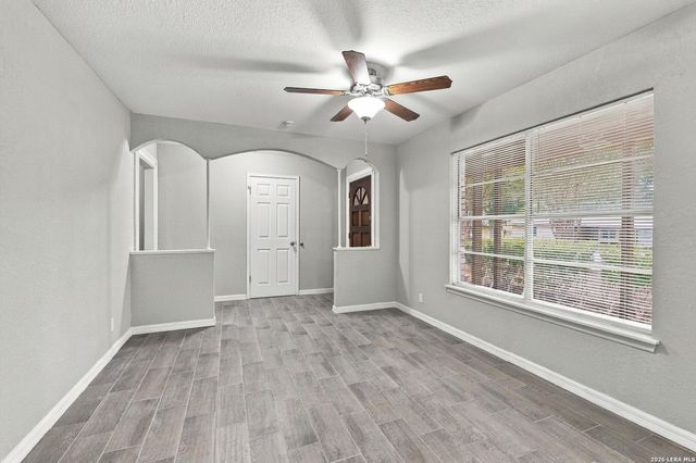 7123 Tealeaf St, Leon Valley, TX 78238