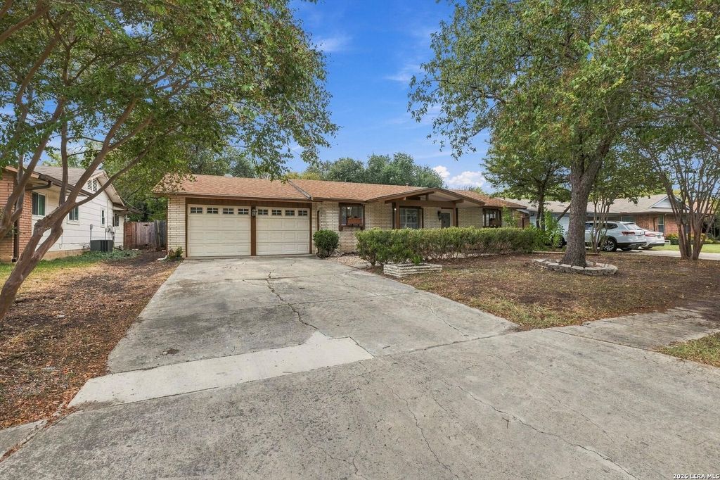 7123 Tealeaf St, Leon Valley, TX 78238