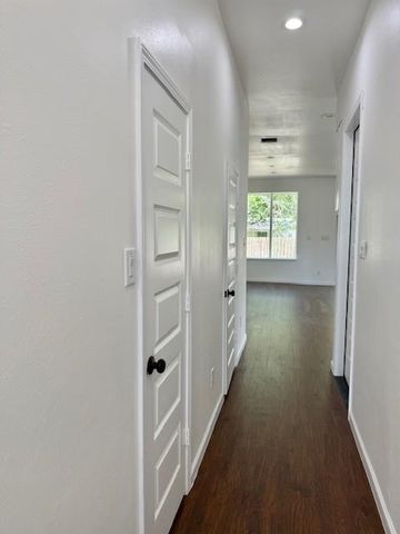 4607 Clover Street, Houston, TX 77051