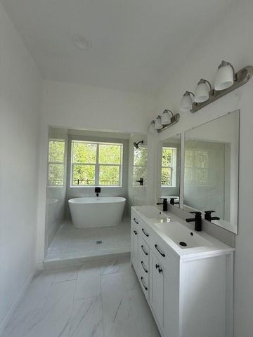 4607 Clover Street, Houston, TX 77051