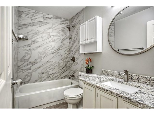 6650 E Arizona Ave 153, Denver, CO 80224