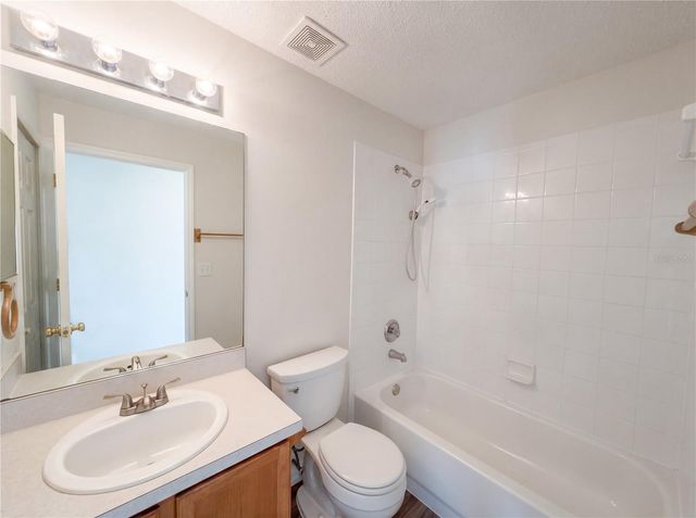 4414 REYNOLDS CREEK AVENUE, Plant City, FL 33563